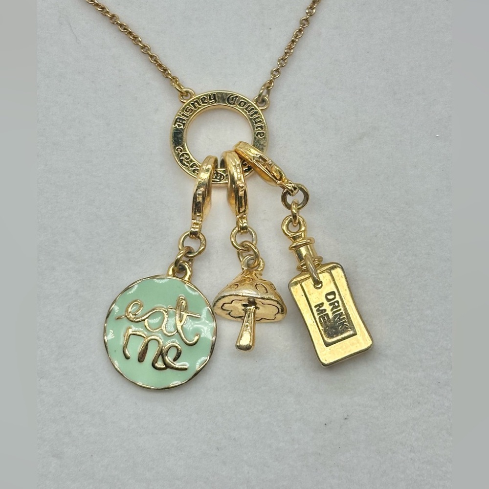 Disney Couture Alice In Wonderland Charm Necklace Gold Tone Eat Me Drink Me